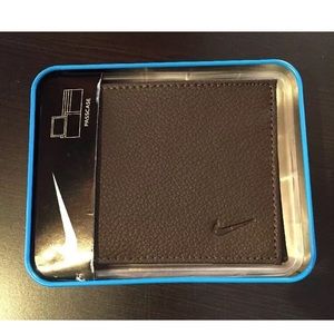 Nike Other Nike Leather Wallet Bifold Passcase Brown Black
